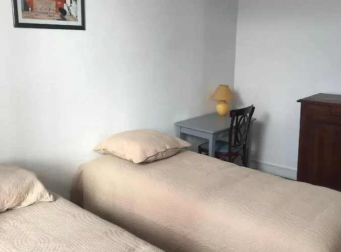 בית הארחה Etchebarne סן-ז'אן-דה-לוז